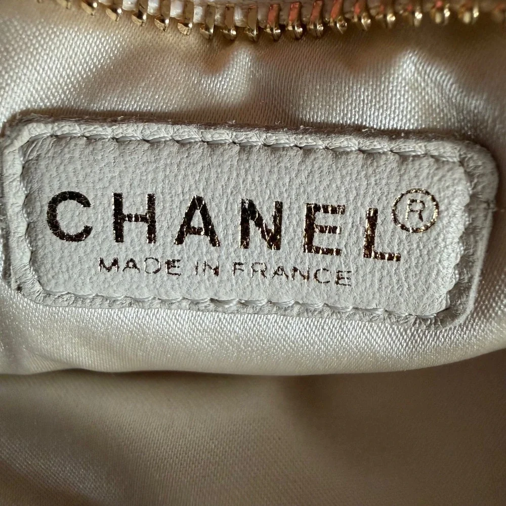 Chanel 2000s Gold  Quilted Cosmetic Pouch handbag clutch Vintage Glam OS Y2K